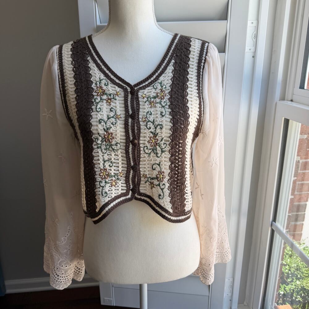 CIDER Crochet Knit Top Embroidered Floral Long Sleeve Boho Cropped Blouse Small - Picture 2 of 9